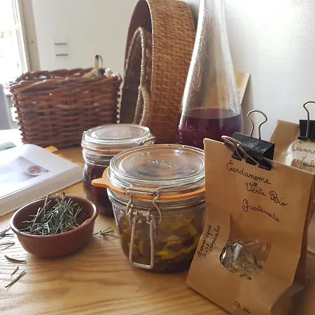 펜션 Bede Montgesty