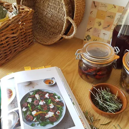 Bede 펜션 Montgesty